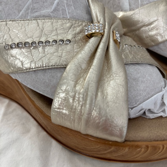 Once Puffy Wedge Sandal One Inch Platform Slip On Cream Color Iridescent 6 main image 12